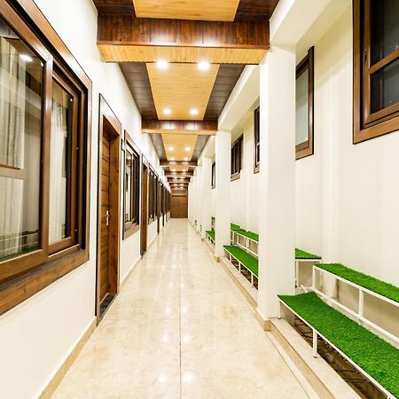Hotel Woodland 奈尼塔尔 外观 照片