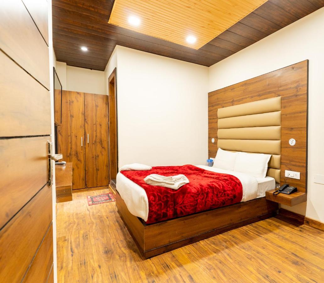 Hotel Woodland 奈尼塔尔 外观 照片