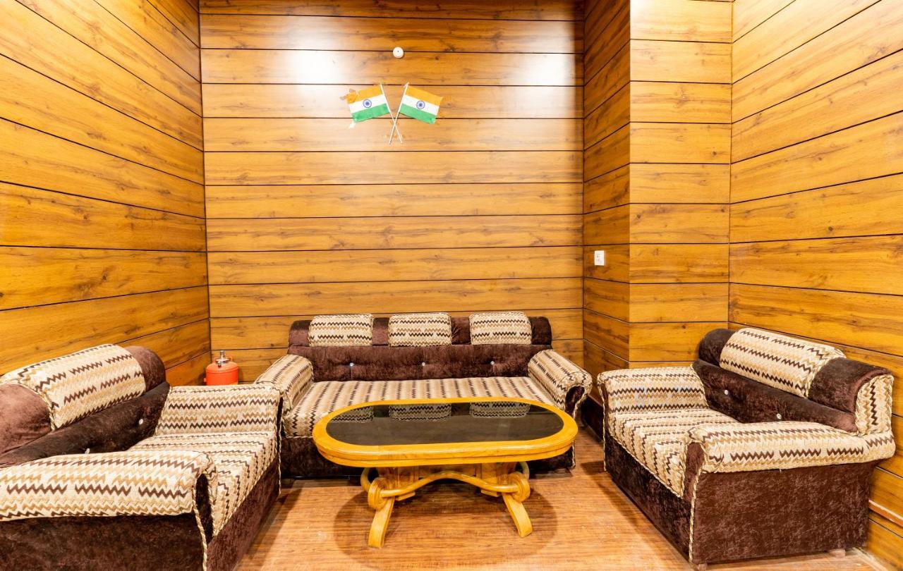 Hotel Woodland 奈尼塔尔 外观 照片