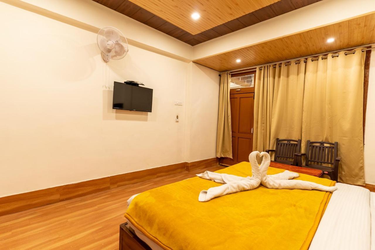 Hotel Woodland 奈尼塔尔 外观 照片